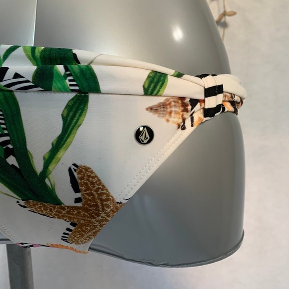 Volcom Brazillian Bikini Bottom 👙 - Picture 4 of 6